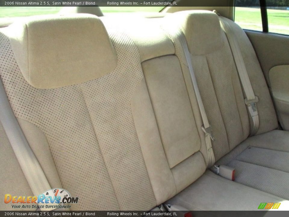 2006 Nissan Altima 2.5 S Satin White Pearl / Blond Photo #16