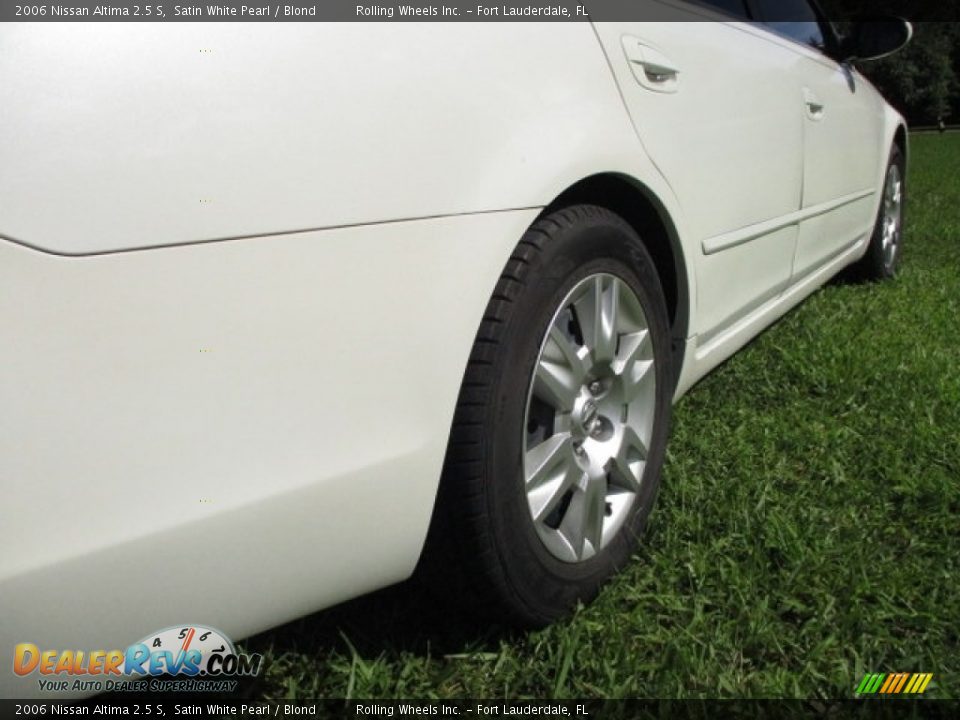 2006 Nissan Altima 2.5 S Satin White Pearl / Blond Photo #19
