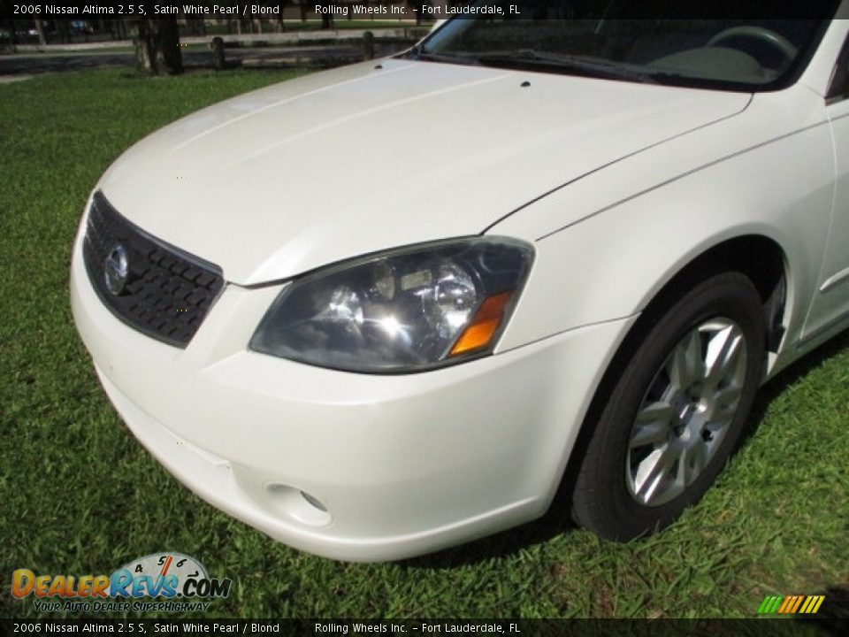 2006 Nissan Altima 2.5 S Satin White Pearl / Blond Photo #21