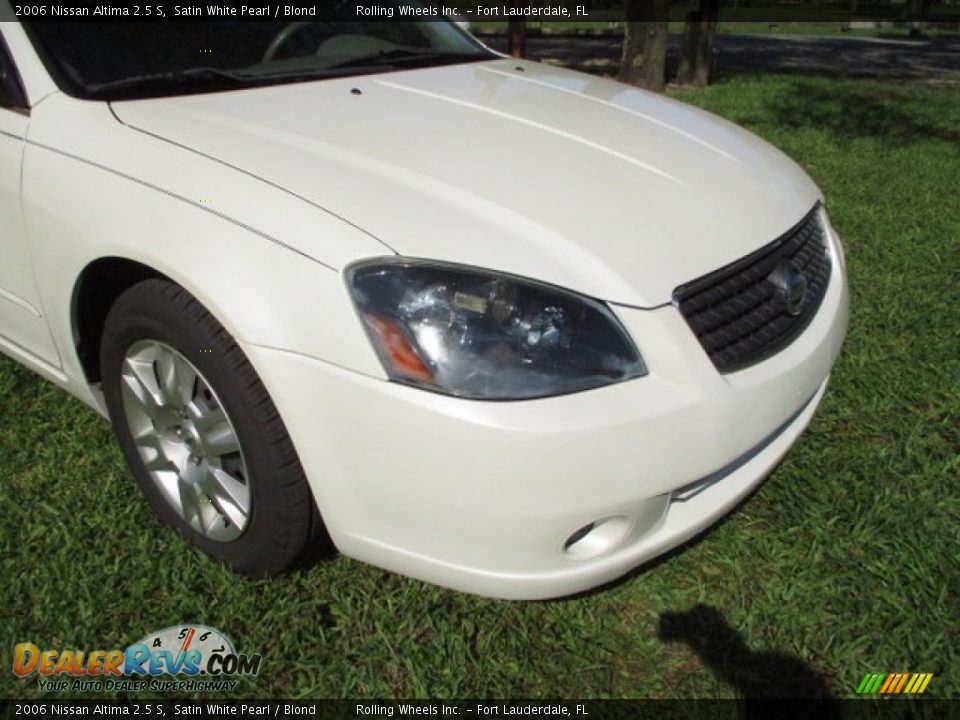 2006 Nissan Altima 2.5 S Satin White Pearl / Blond Photo #23