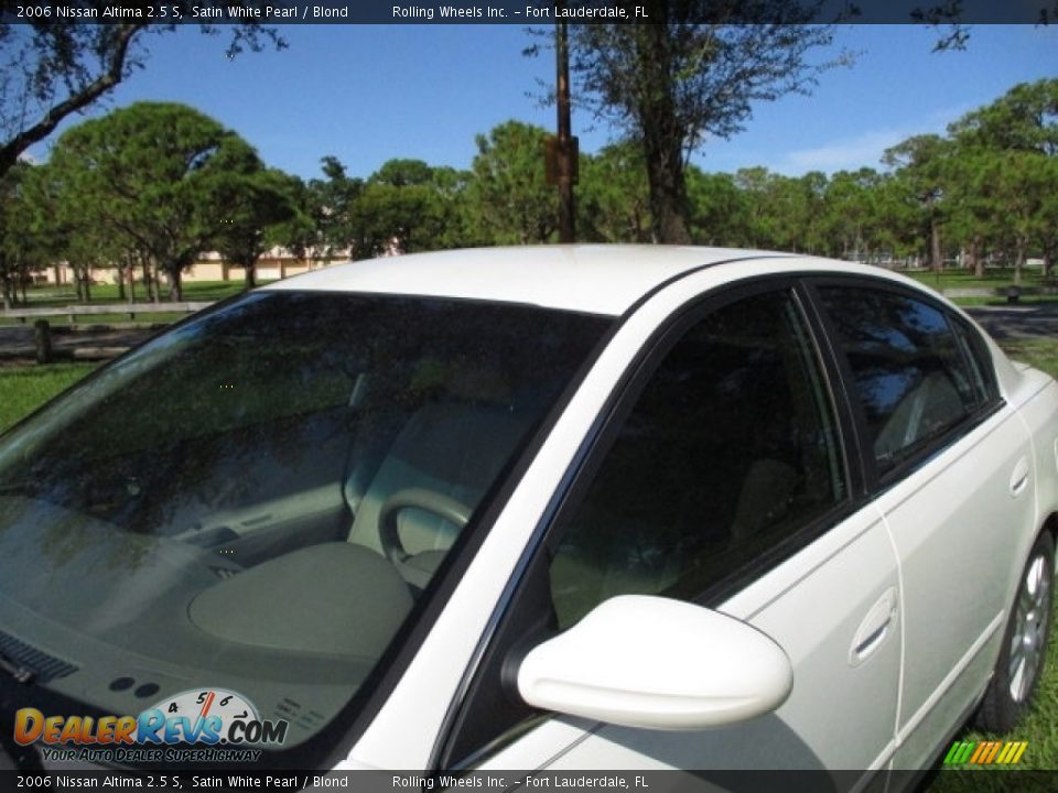2006 Nissan Altima 2.5 S Satin White Pearl / Blond Photo #30