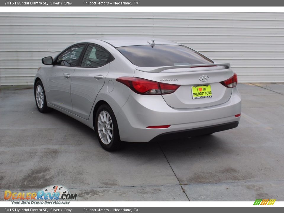 2016 Hyundai Elantra SE Silver / Gray Photo #9