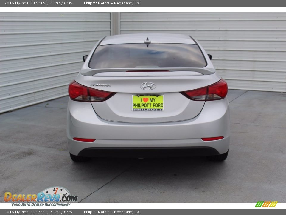 2016 Hyundai Elantra SE Silver / Gray Photo #10