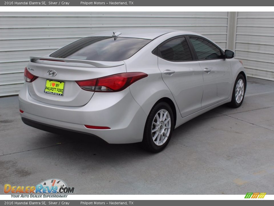2016 Hyundai Elantra SE Silver / Gray Photo #11