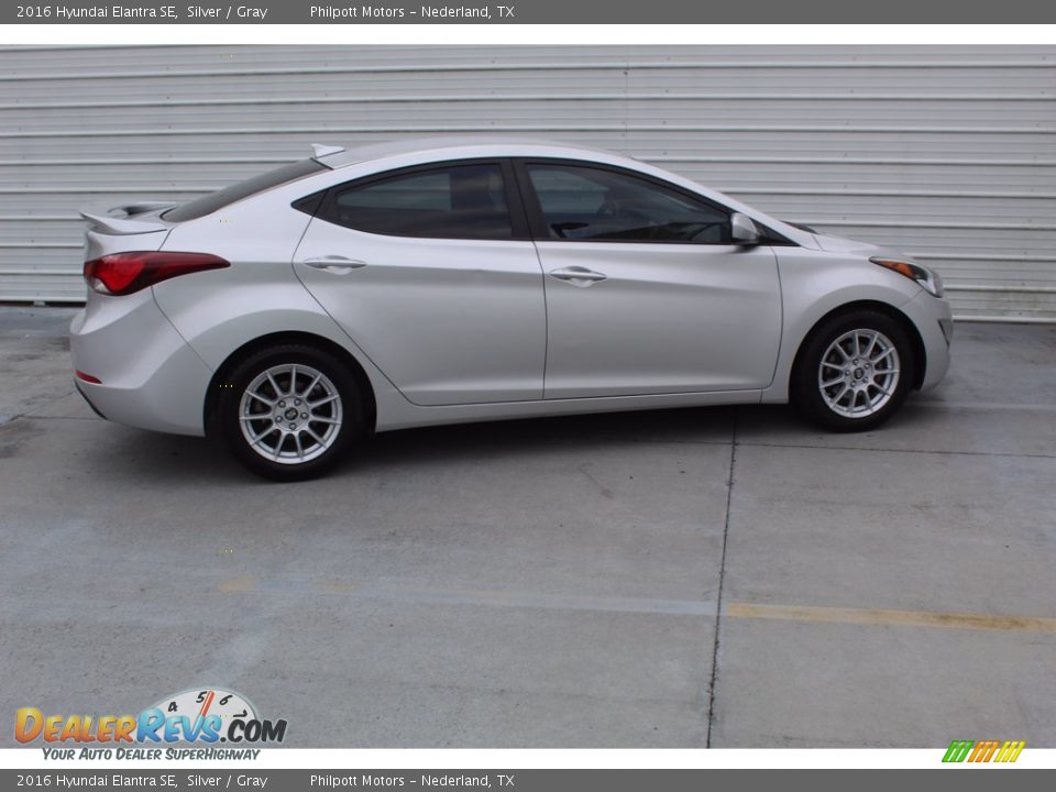 2016 Hyundai Elantra SE Silver / Gray Photo #14