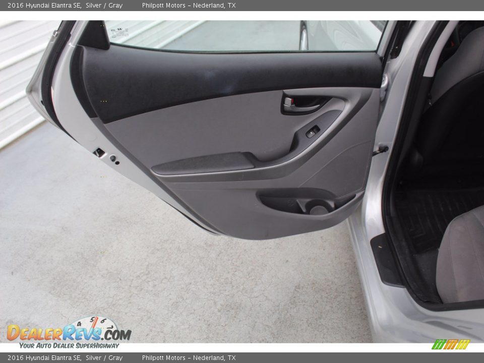 2016 Hyundai Elantra SE Silver / Gray Photo #22