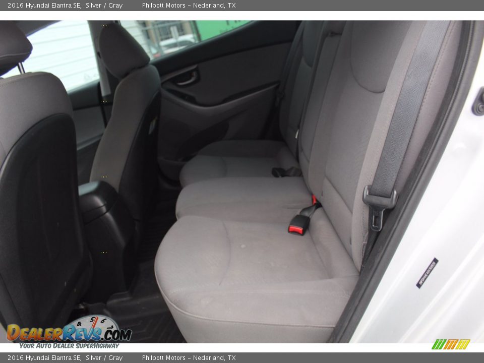 2016 Hyundai Elantra SE Silver / Gray Photo #23