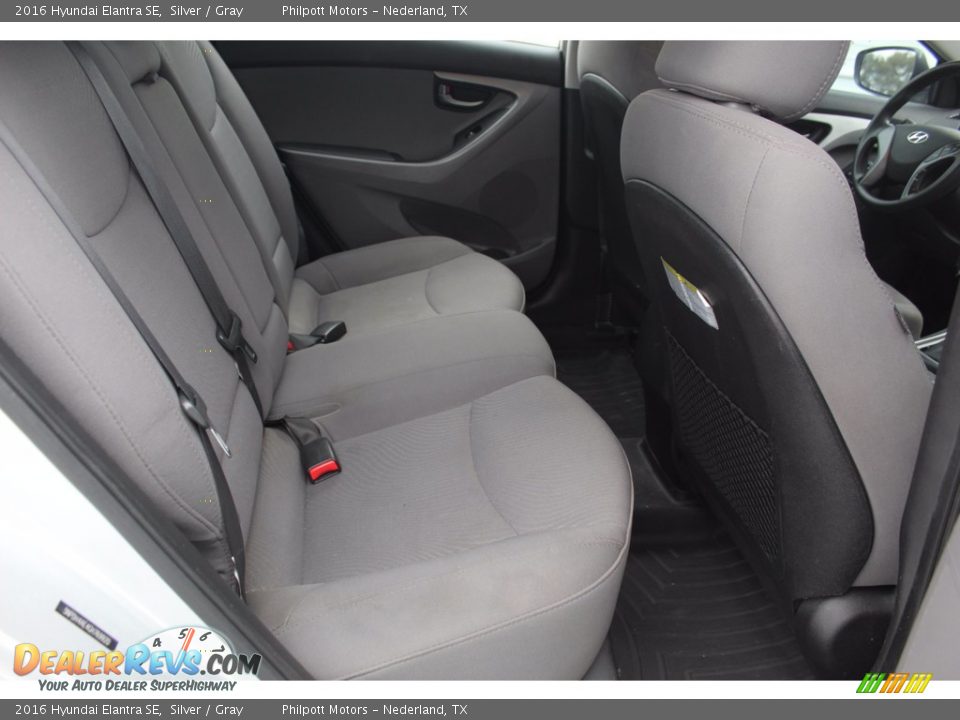 2016 Hyundai Elantra SE Silver / Gray Photo #28