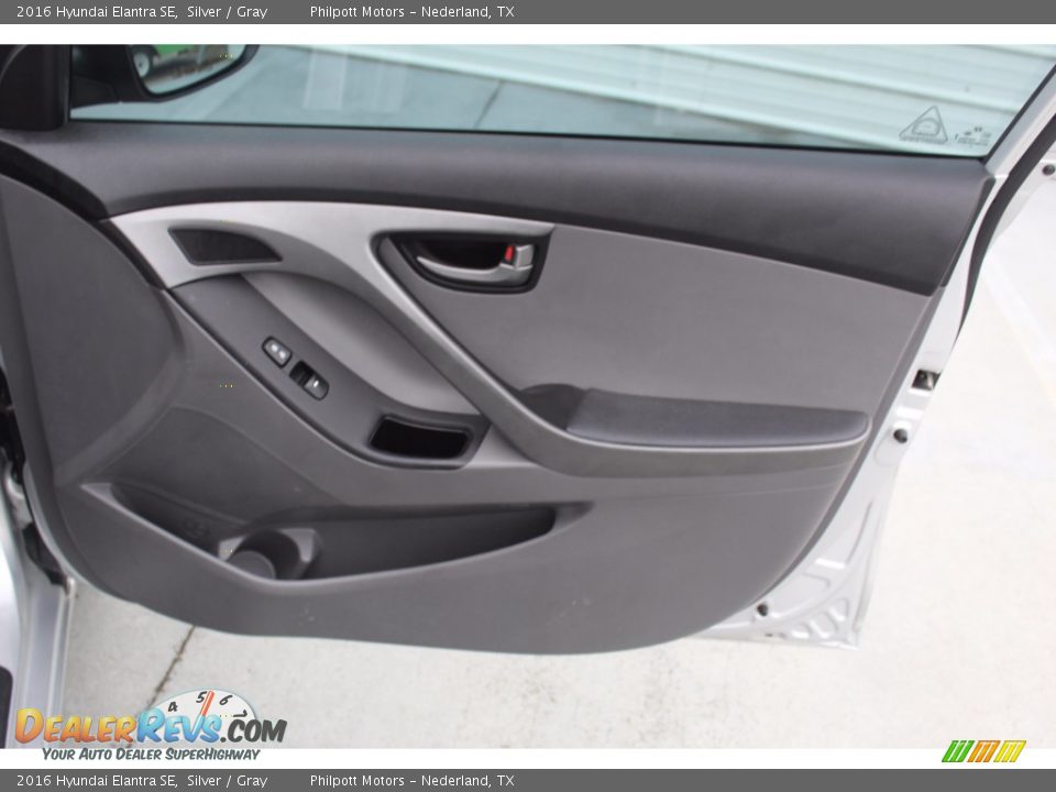 2016 Hyundai Elantra SE Silver / Gray Photo #29