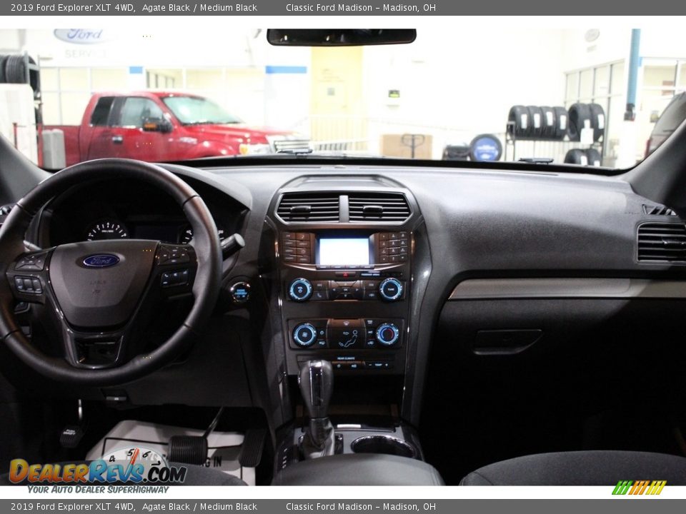 2019 Ford Explorer XLT 4WD Agate Black / Medium Black Photo #10
