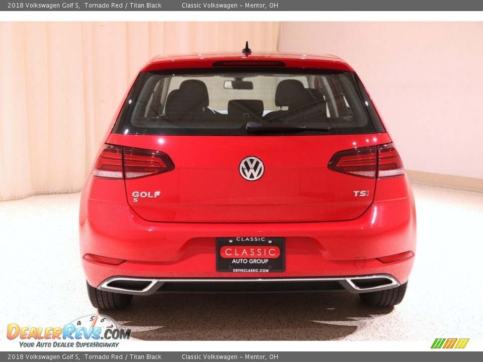 2018 Volkswagen Golf S Tornado Red / Titan Black Photo #17
