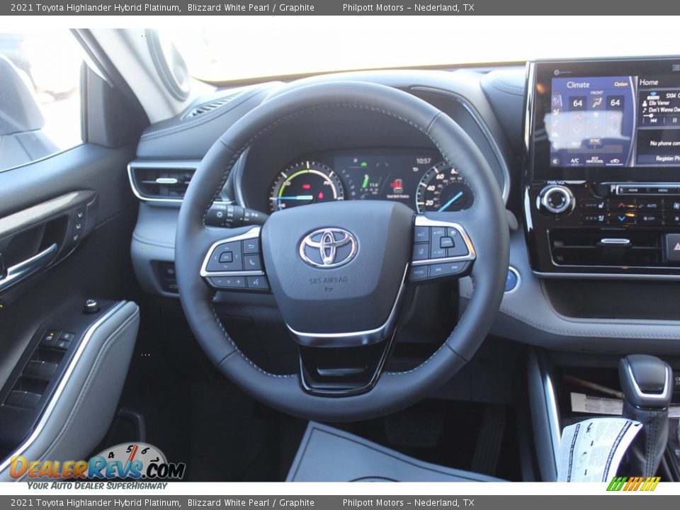 2021 Toyota Highlander Hybrid Platinum Blizzard White Pearl / Graphite Photo #22