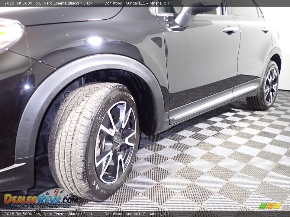 2018 Fiat 500X Pop Nero Cinema (Black) / Black Photo #8