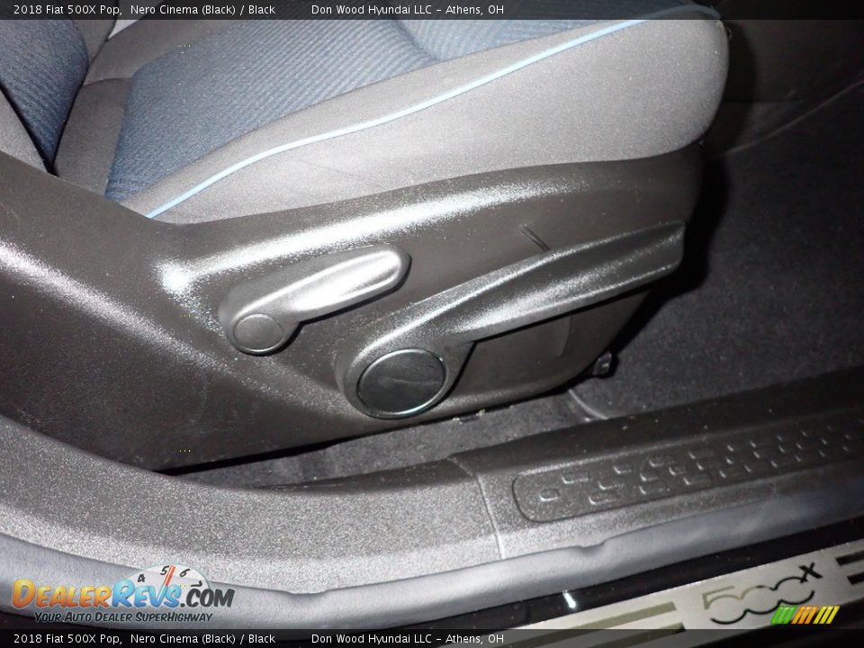 2018 Fiat 500X Pop Nero Cinema (Black) / Black Photo #26