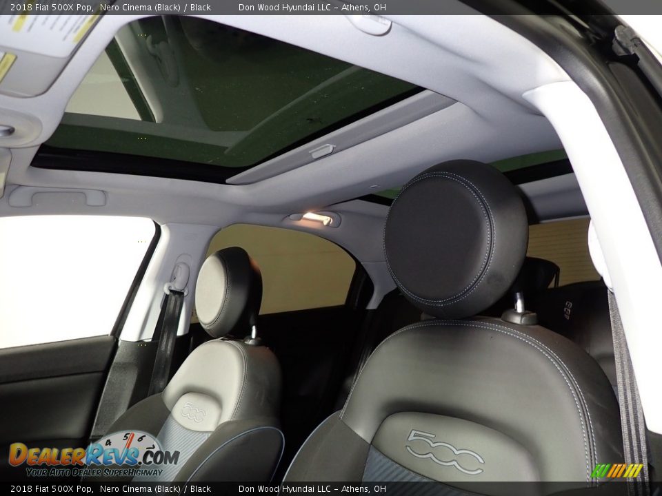 2018 Fiat 500X Pop Nero Cinema (Black) / Black Photo #32