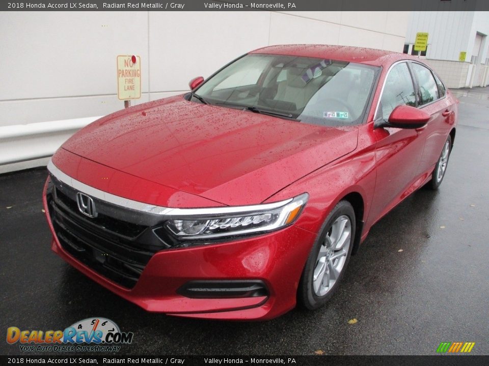 2018 Honda Accord LX Sedan Radiant Red Metallic / Gray Photo #9