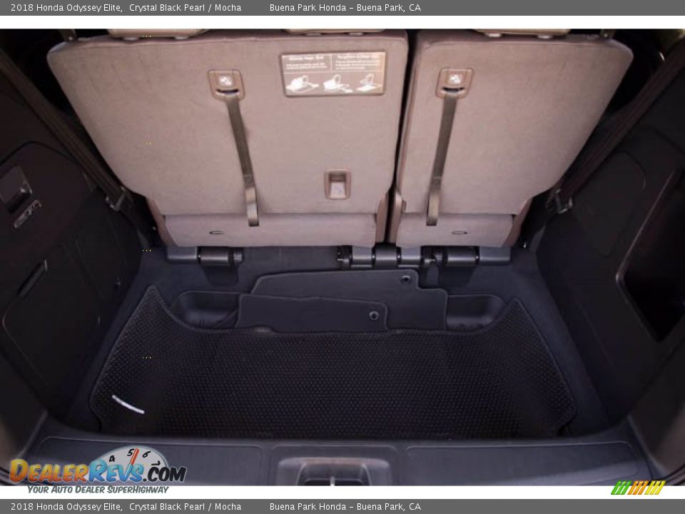 2018 Honda Odyssey Elite Crystal Black Pearl / Mocha Photo #22