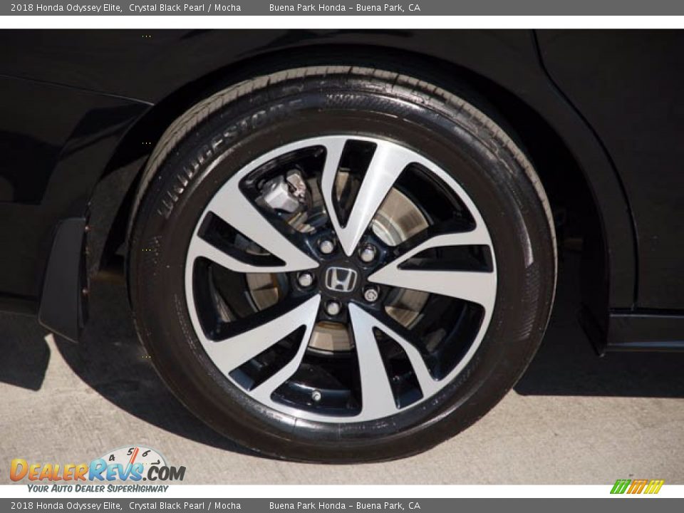 2018 Honda Odyssey Elite Crystal Black Pearl / Mocha Photo #36