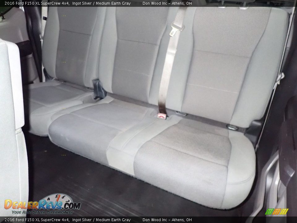 2016 Ford F150 XL SuperCrew 4x4 Ingot Silver / Medium Earth Gray Photo #18