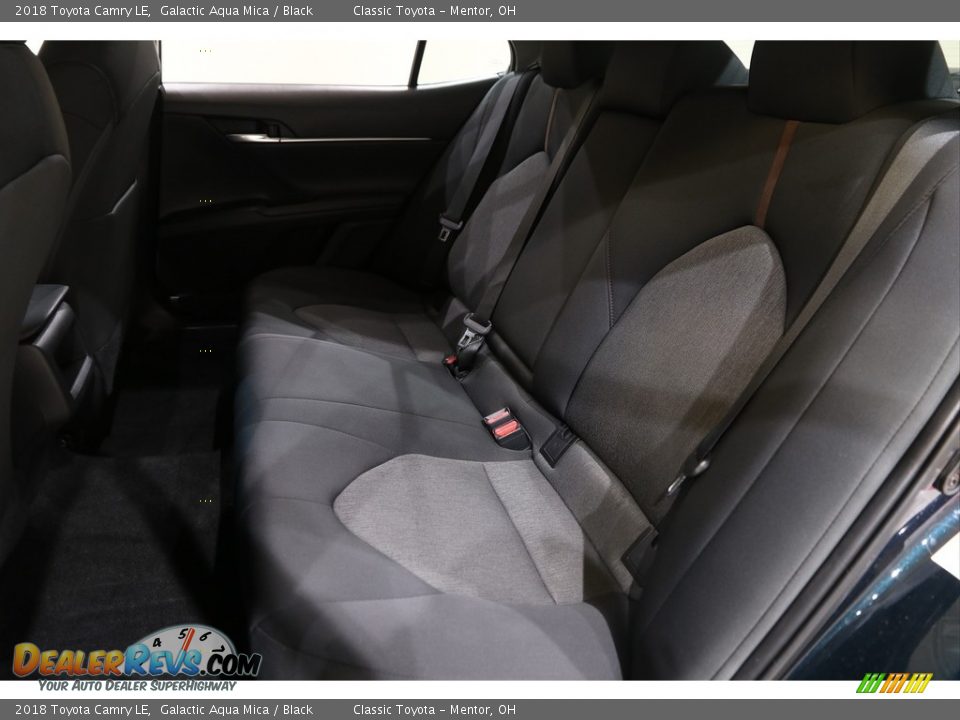 2018 Toyota Camry LE Galactic Aqua Mica / Black Photo #16