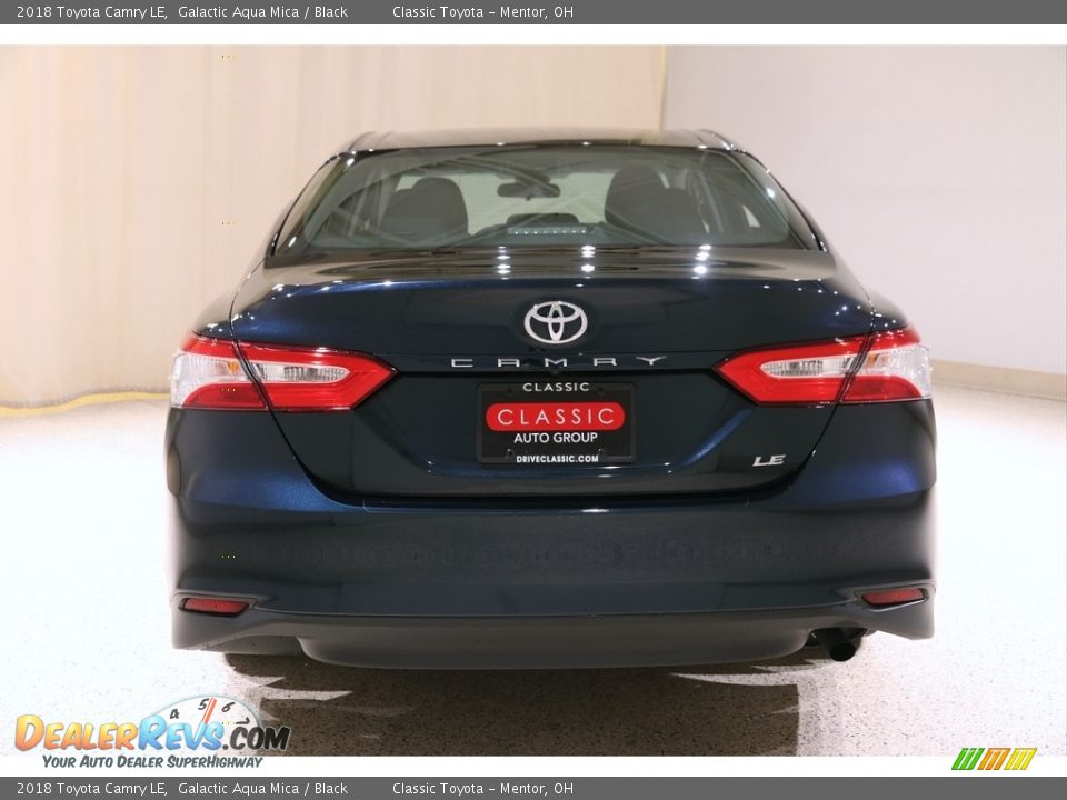 2018 Toyota Camry LE Galactic Aqua Mica / Black Photo #17