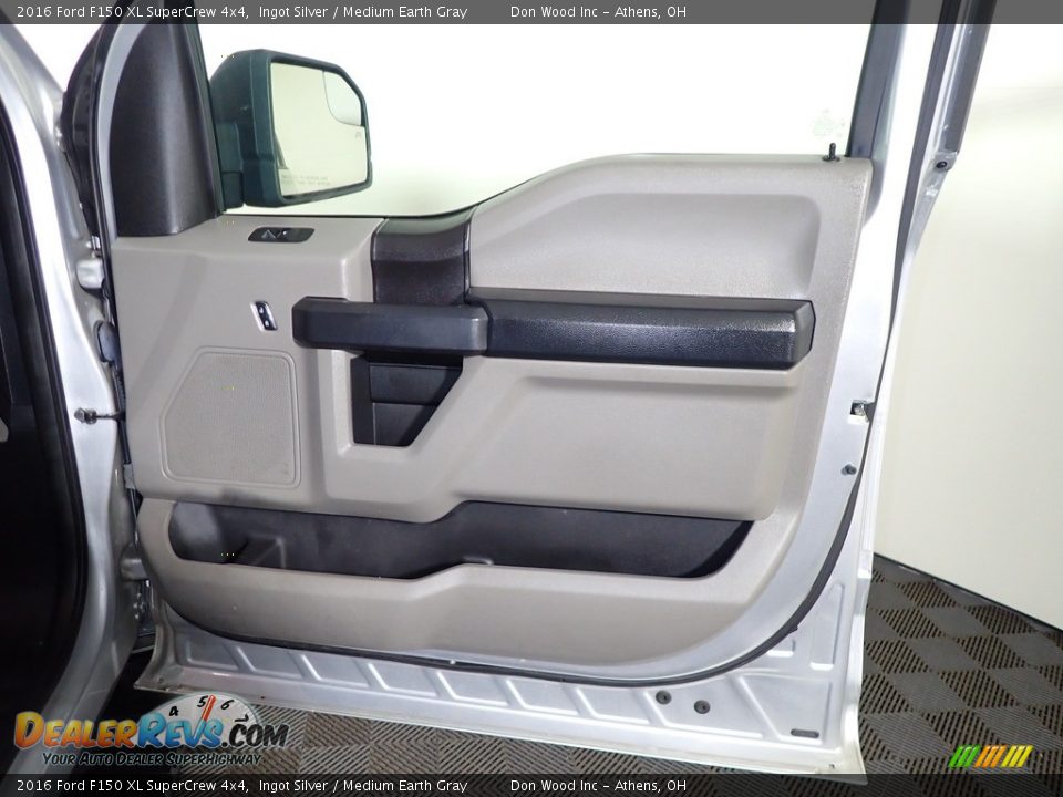 2016 Ford F150 XL SuperCrew 4x4 Ingot Silver / Medium Earth Gray Photo #23
