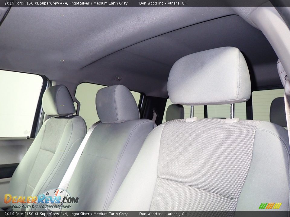 2016 Ford F150 XL SuperCrew 4x4 Ingot Silver / Medium Earth Gray Photo #30