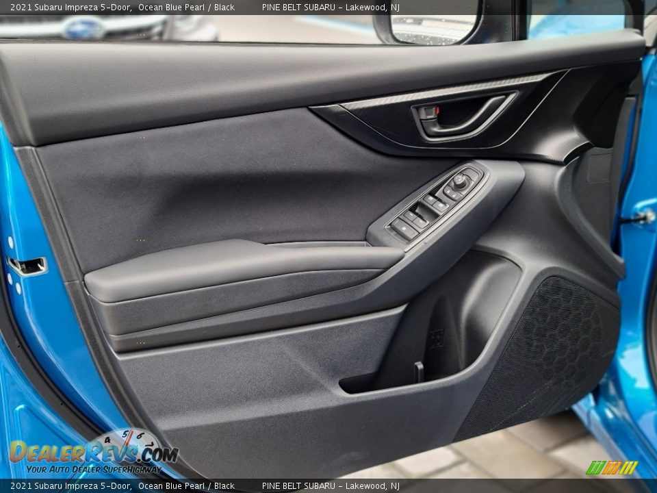 Door Panel of 2021 Subaru Impreza 5-Door Photo #12