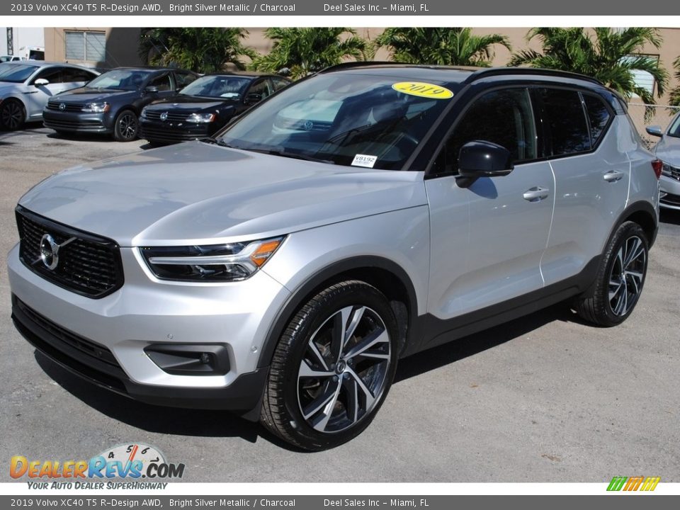 2019 Volvo XC40 T5 R-Design AWD Bright Silver Metallic / Charcoal Photo #4