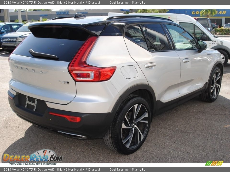 2019 Volvo XC40 T5 R-Design AWD Bright Silver Metallic / Charcoal Photo #9