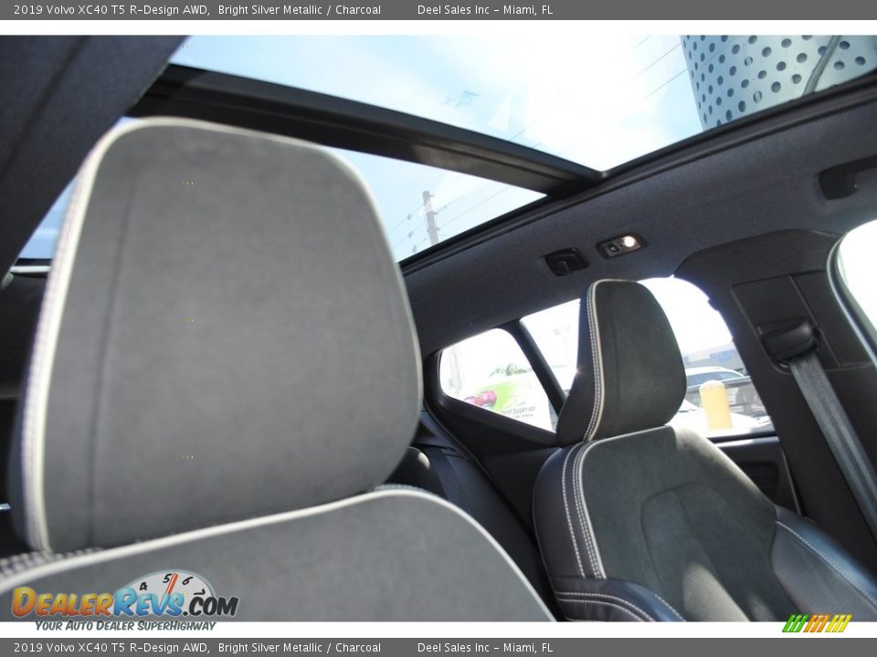 2019 Volvo XC40 T5 R-Design AWD Bright Silver Metallic / Charcoal Photo #19