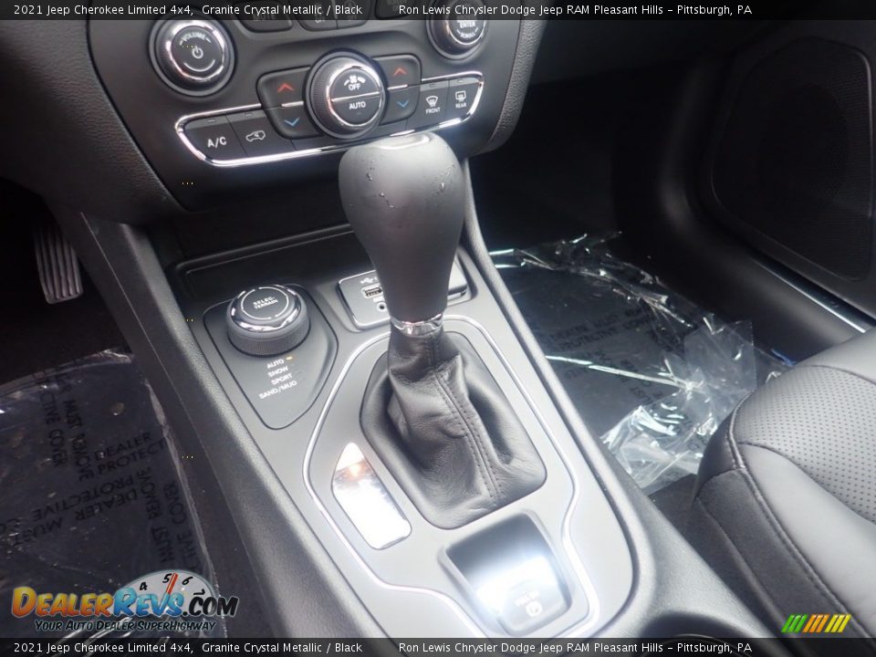 2021 Jeep Cherokee Limited 4x4 Shifter Photo #18