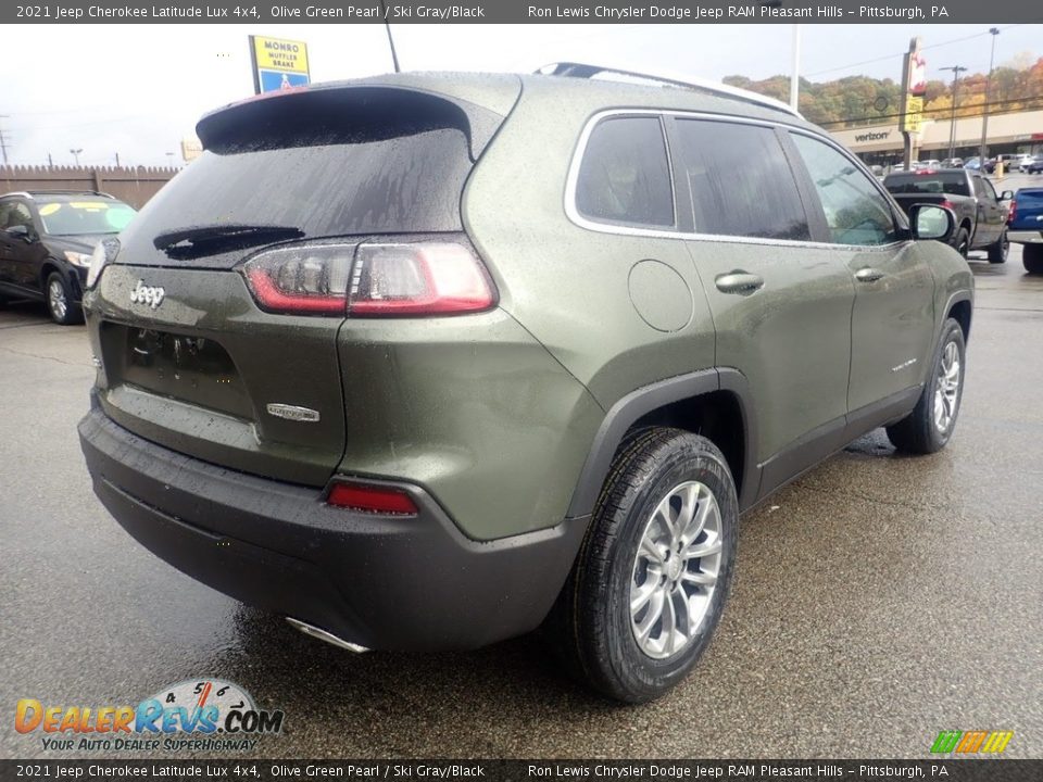 2021 Jeep Cherokee Latitude Lux 4x4 Olive Green Pearl / Ski Gray/Black Photo #5