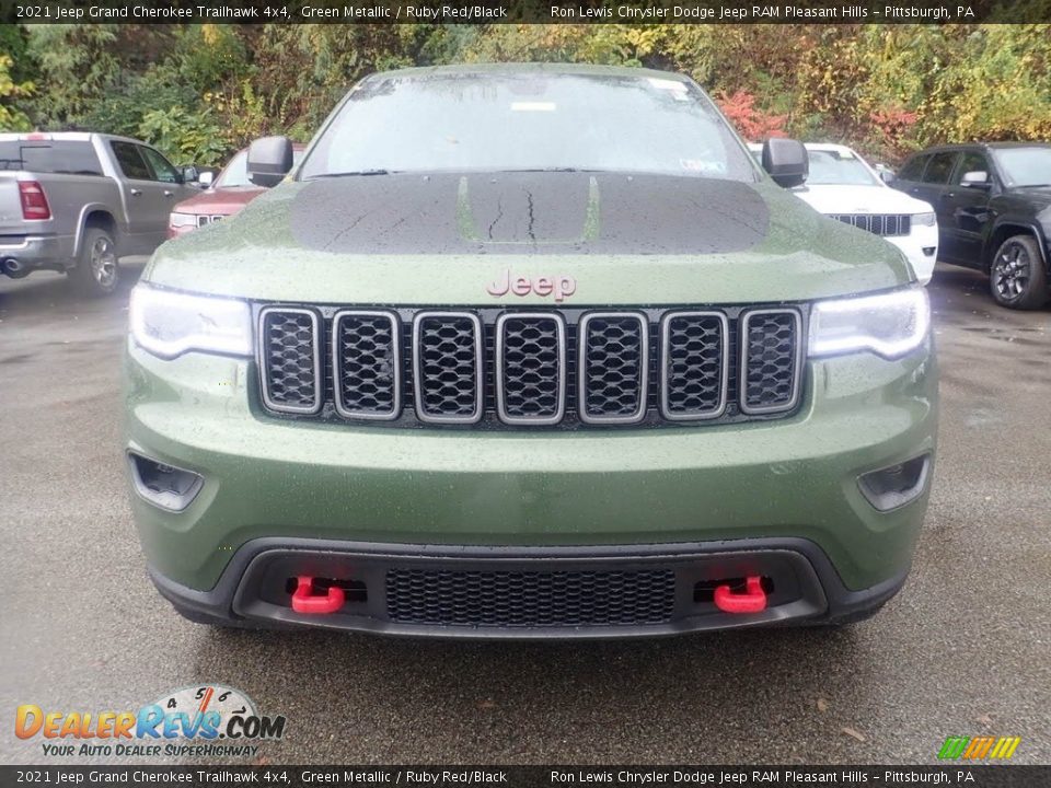 2021 Jeep Grand Cherokee Trailhawk 4x4 Green Metallic / Ruby Red/Black Photo #2