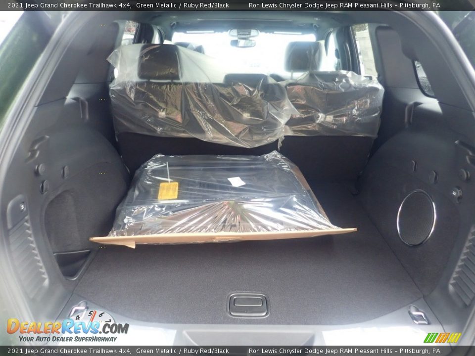 2021 Jeep Grand Cherokee Trailhawk 4x4 Green Metallic / Ruby Red/Black Photo #9