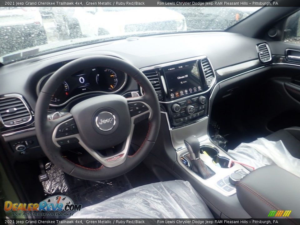 2021 Jeep Grand Cherokee Trailhawk 4x4 Green Metallic / Ruby Red/Black Photo #13