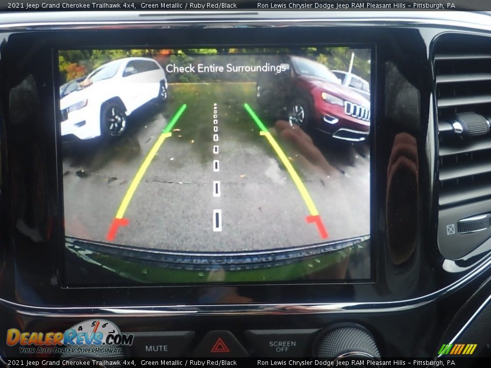 2021 Jeep Grand Cherokee Trailhawk 4x4 Green Metallic / Ruby Red/Black Photo #16