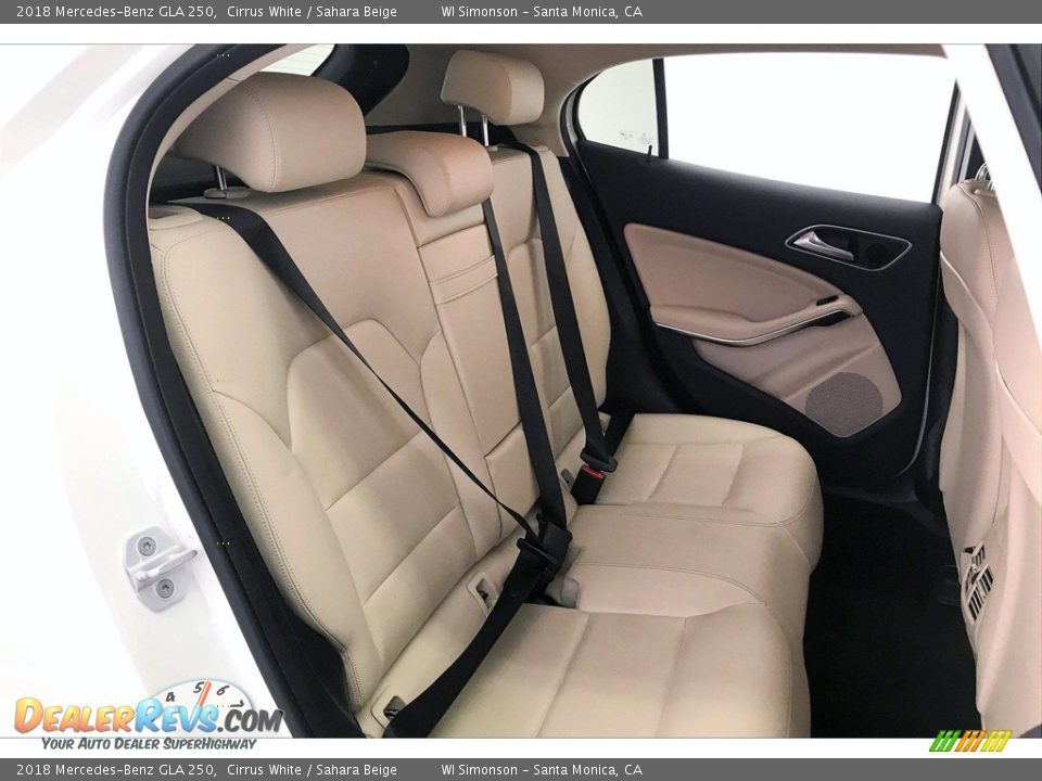 2018 Mercedes-Benz GLA 250 Cirrus White / Sahara Beige Photo #19