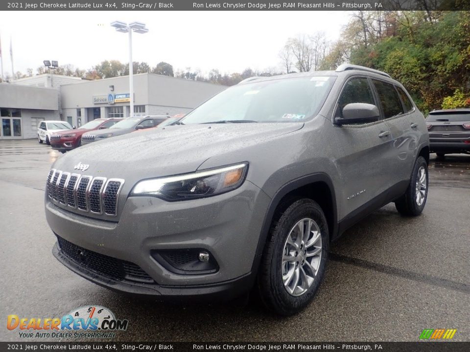 2021 Jeep Cherokee Latitude Lux 4x4 Sting-Gray / Black Photo #1