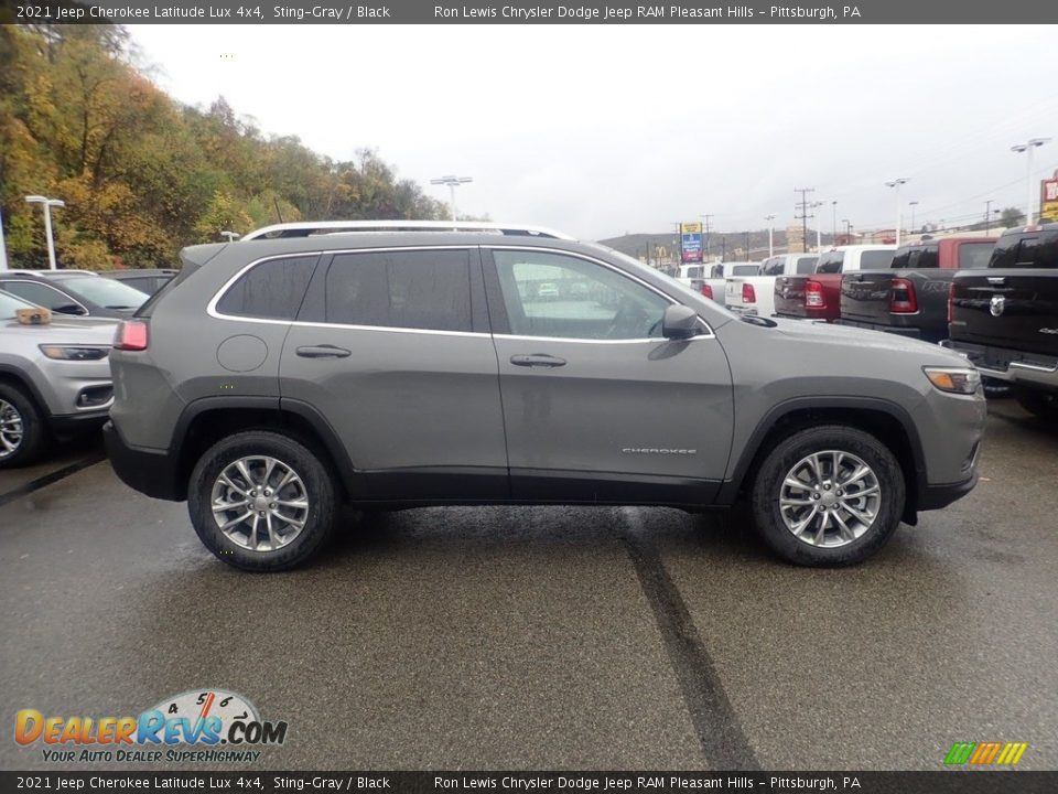 2021 Jeep Cherokee Latitude Lux 4x4 Sting-Gray / Black Photo #4