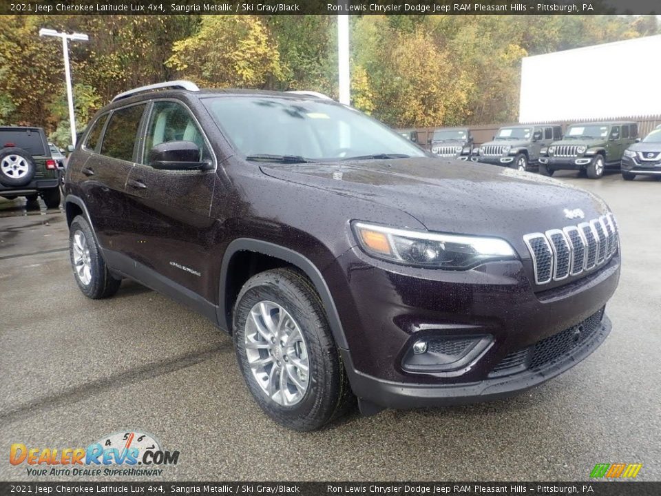 2021 Jeep Cherokee Latitude Lux 4x4 Sangria Metallic / Ski Gray/Black Photo #3