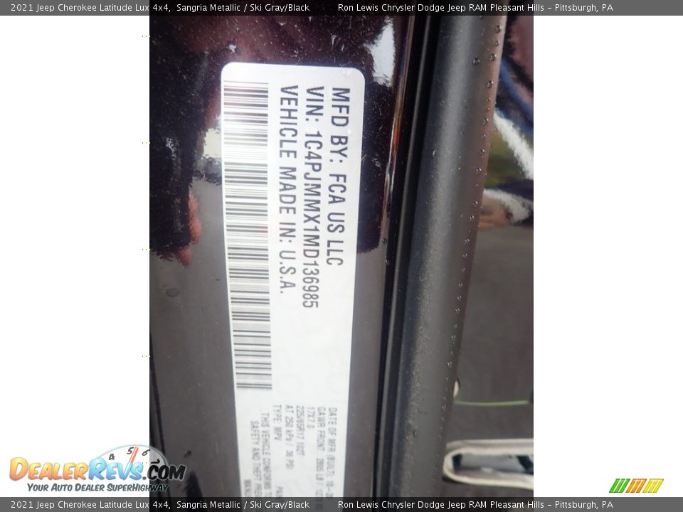 2021 Jeep Cherokee Latitude Lux 4x4 Sangria Metallic / Ski Gray/Black Photo #11