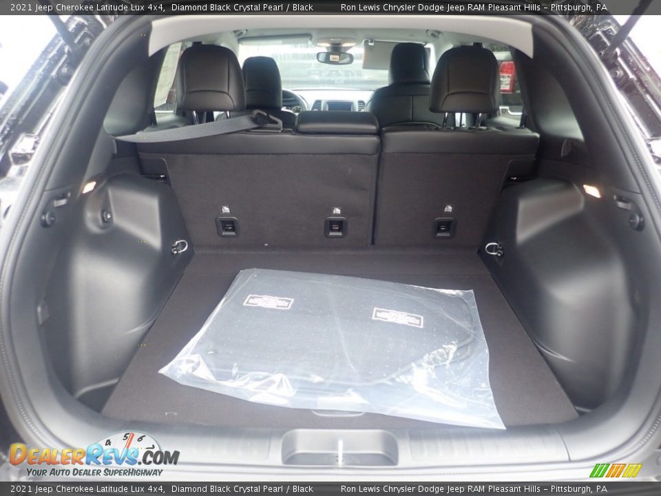 2021 Jeep Cherokee Latitude Lux 4x4 Diamond Black Crystal Pearl / Black Photo #9