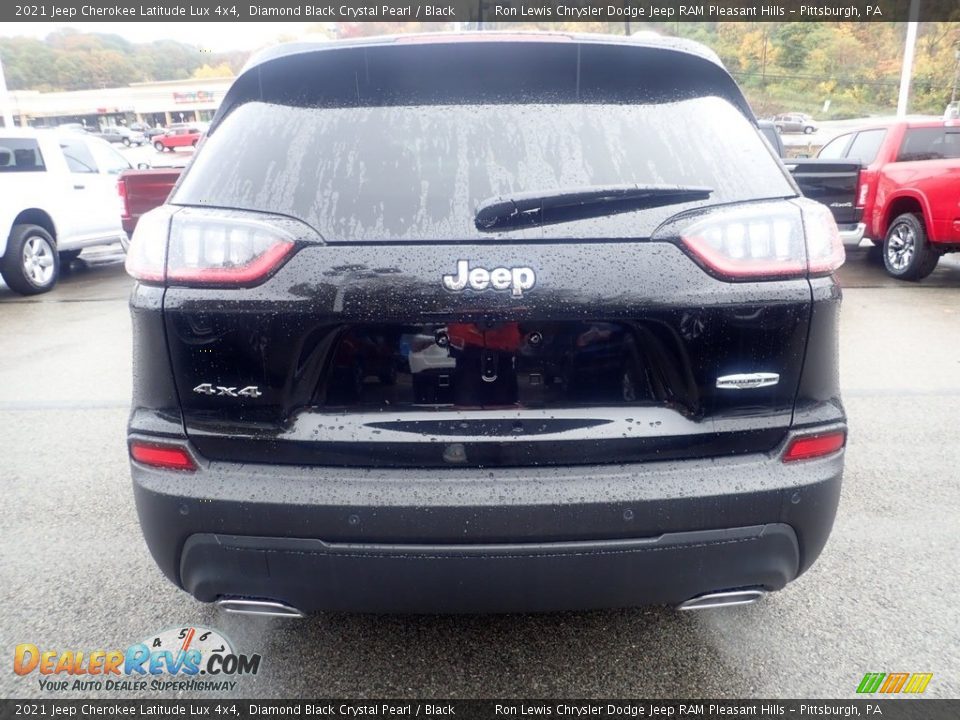 2021 Jeep Cherokee Latitude Lux 4x4 Diamond Black Crystal Pearl / Black Photo #10