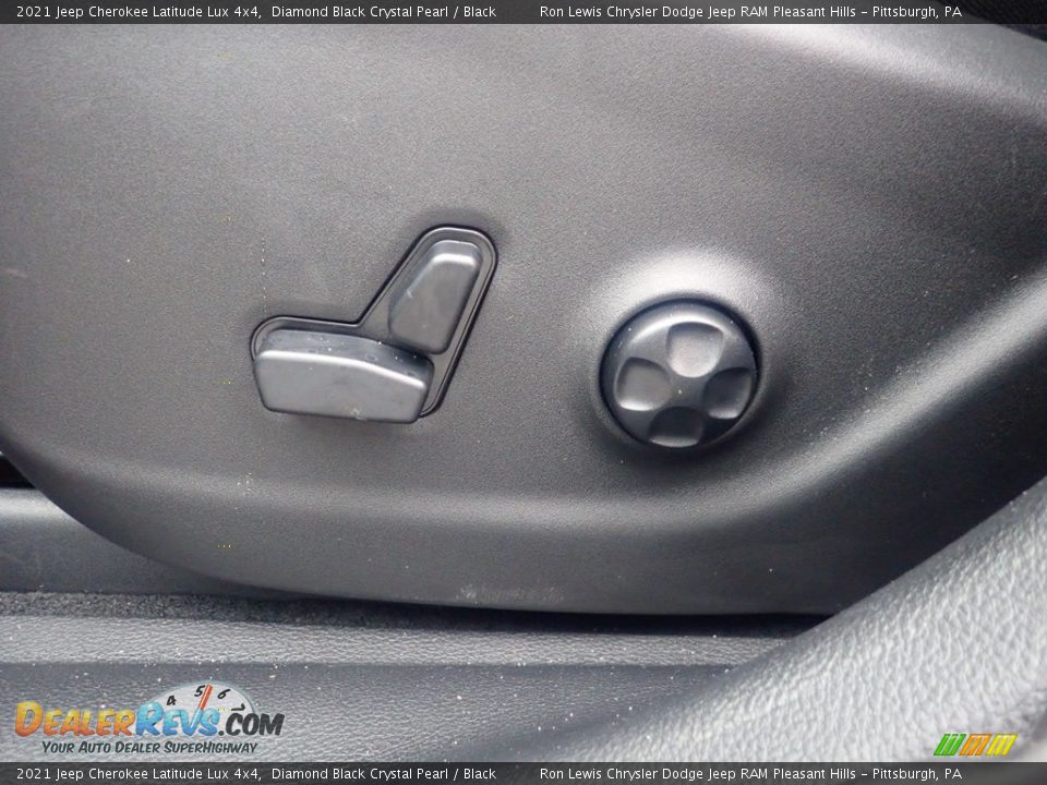 2021 Jeep Cherokee Latitude Lux 4x4 Diamond Black Crystal Pearl / Black Photo #20
