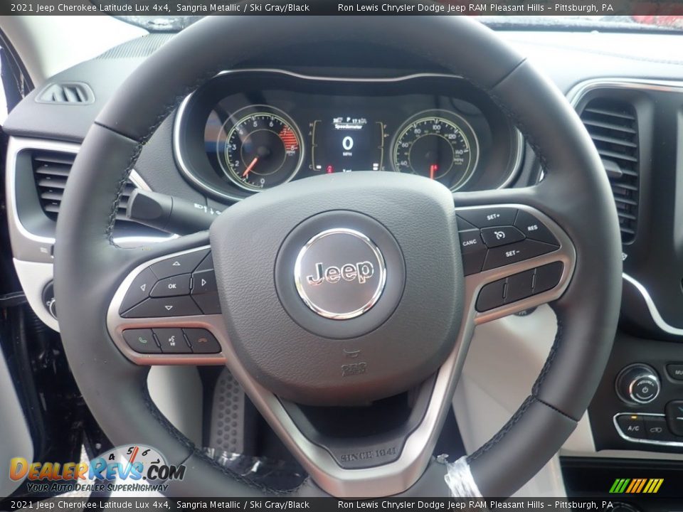 2021 Jeep Cherokee Latitude Lux 4x4 Steering Wheel Photo #18