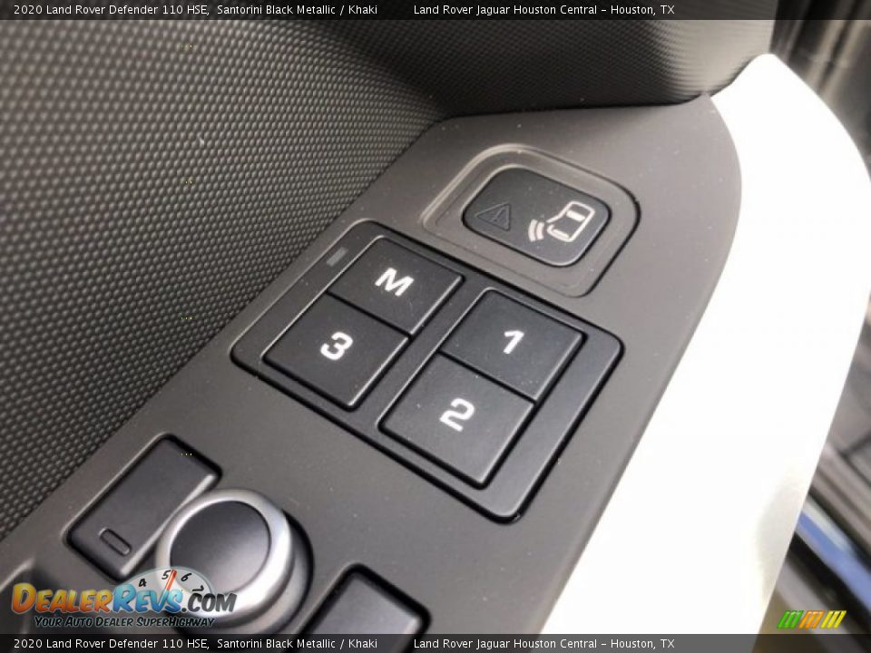 Controls of 2020 Land Rover Defender 110 HSE Photo #12