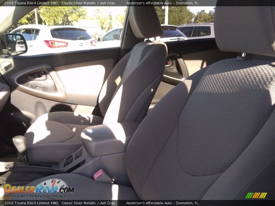 2009 Toyota RAV4 Limited 4WD Classic Silver Metallic / Ash Gray Photo #11