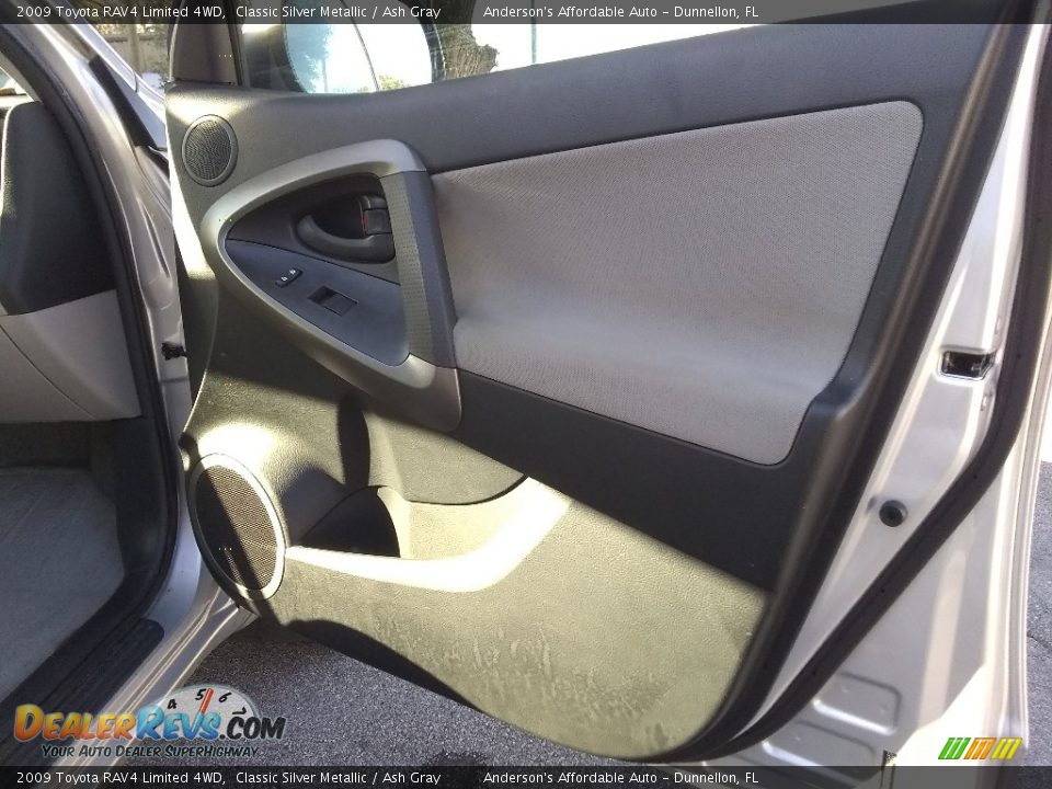 2009 Toyota RAV4 Limited 4WD Classic Silver Metallic / Ash Gray Photo #18