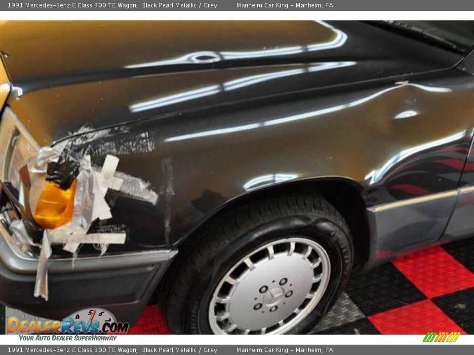 1991 Mercedes-Benz E Class 300 TE Wagon Black Pearl Metallic / Grey Photo #8